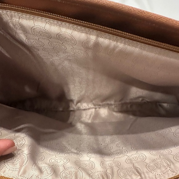 Michael Kors Brown Tote Bag with Timeless Design - Picture 8 of 9